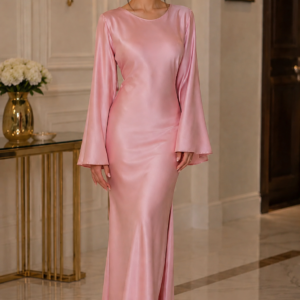 Robe longue satinée fluide à nouer dos manches évasées – Style chic et moderne