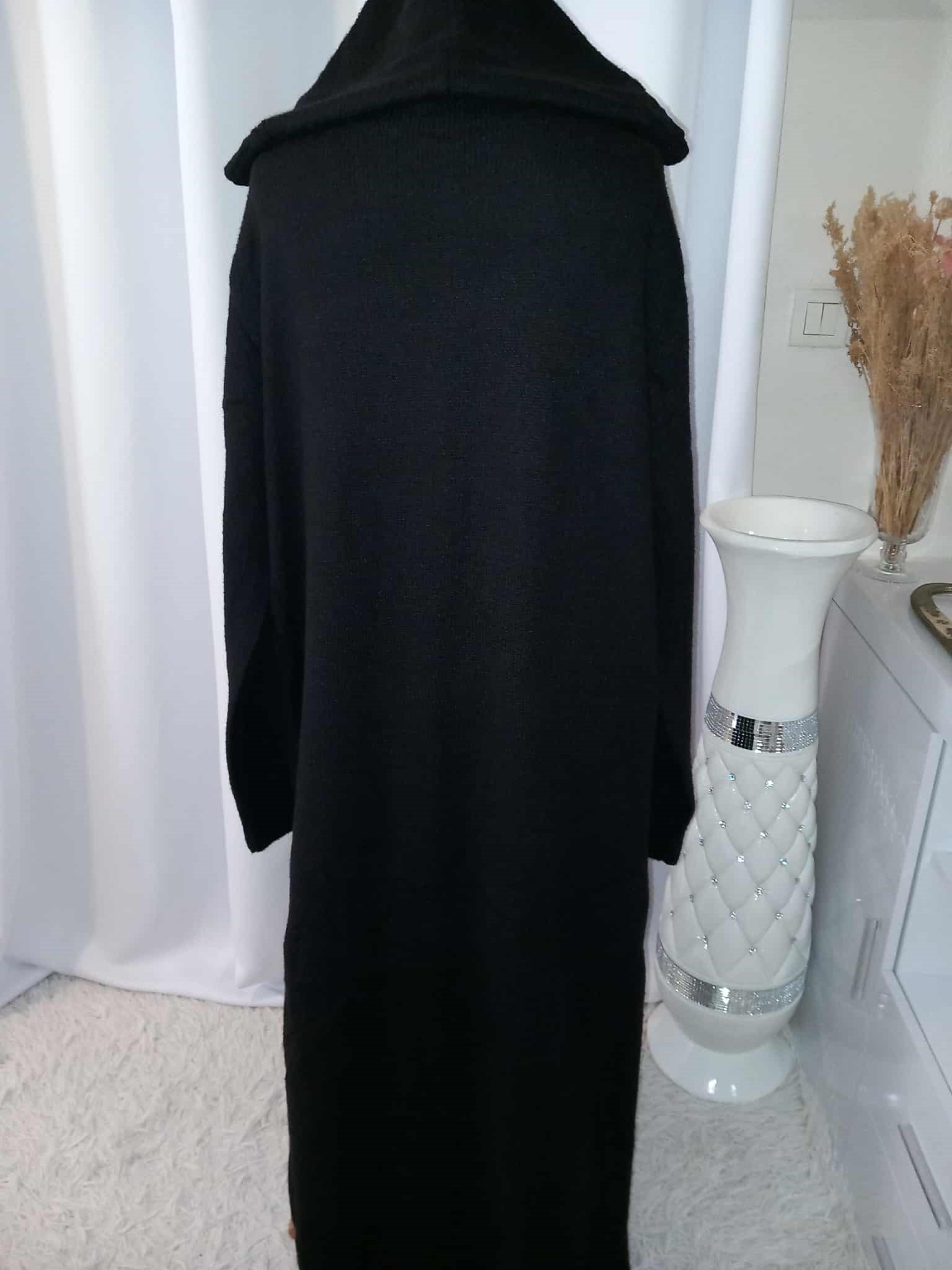 Gilet long noir en Maille avec Capuche et poches – Image 3